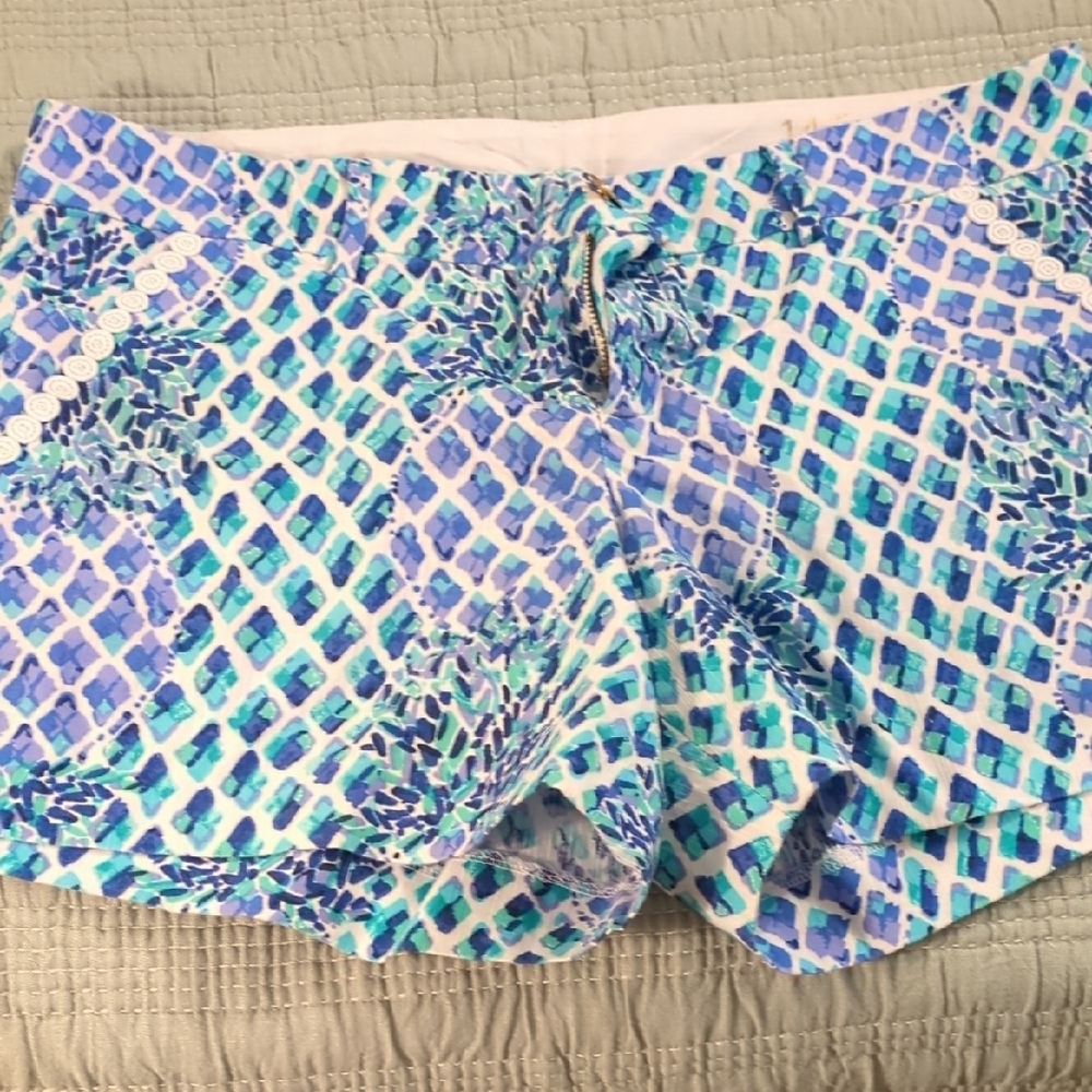 Lilly Pulitzer Blue and White Women Shorts
